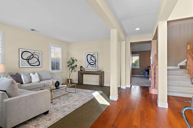 2712 Cancun Dr, Modesto, CA 95355