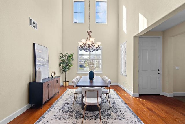 2712 Cancun Dr, Modesto, CA 95355