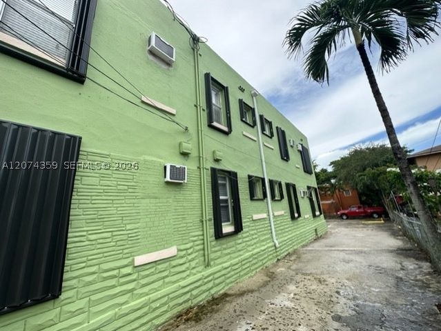 1639 NW 3rd St 7, Miami, FL 33125
