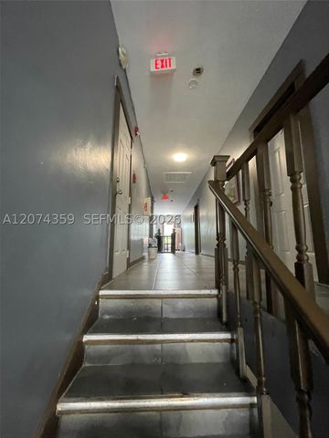 1639 NW 3rd St 7, Miami, FL 33125