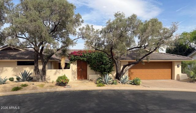 5635 E LINCOLN Drive 10, Paradise Valley, AZ 85253