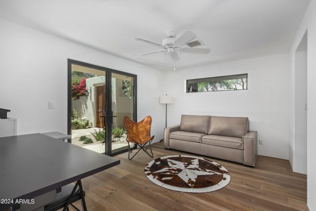 5635 E LINCOLN Drive 10, Paradise Valley, AZ 85253