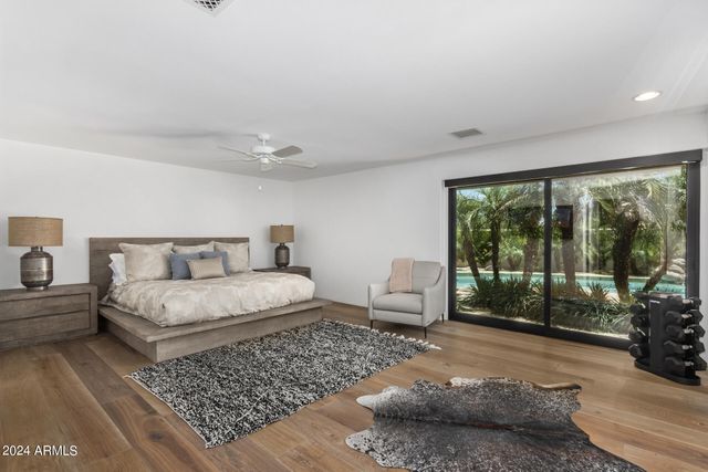 5635 E LINCOLN Drive 10, Paradise Valley, AZ 85253