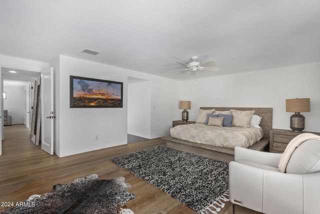 5635 E LINCOLN Drive 10, Paradise Valley, AZ 85253