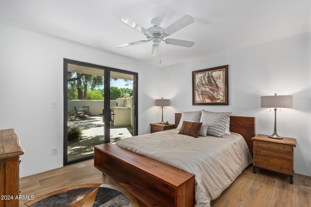 5635 E LINCOLN Drive 10, Paradise Valley, AZ 85253