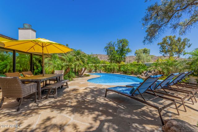 5635 E LINCOLN Drive 10, Paradise Valley, AZ 85253