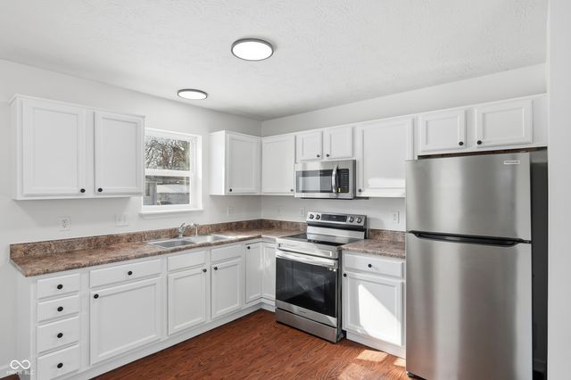 3042 Graceland Avenue, Indianapolis, IN 46208