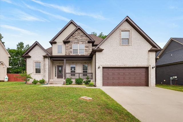 404 Glenstone Springs Dr, Clarksville, TN 37043