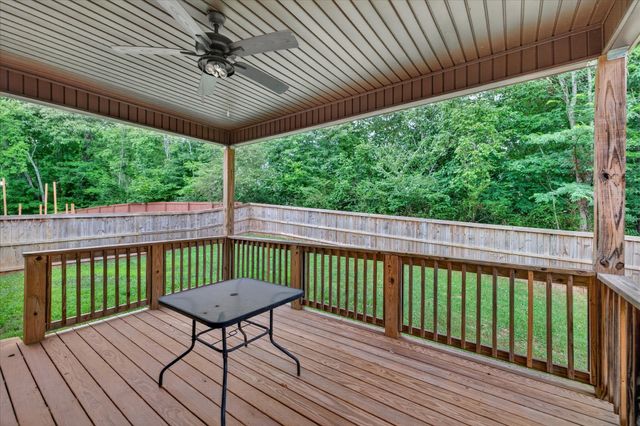404 Glenstone Springs Dr, Clarksville, TN 37043