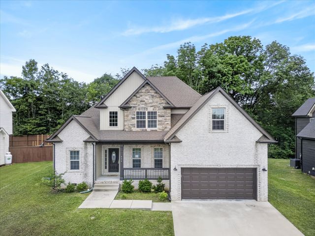 404 Glenstone Springs Dr, Clarksville, TN 37043