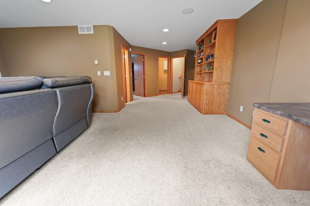 1256 Osauka Road NE, Sauk Rapids, MN 56379