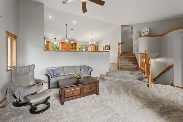 1256 Osauka Road NE, Sauk Rapids, MN 56379