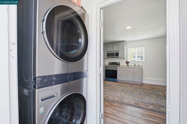 26147 Danforth Ln, Hayward, CA 94545