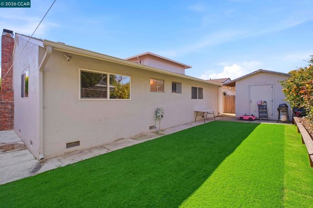 26147 Danforth Ln, Hayward, CA 94545