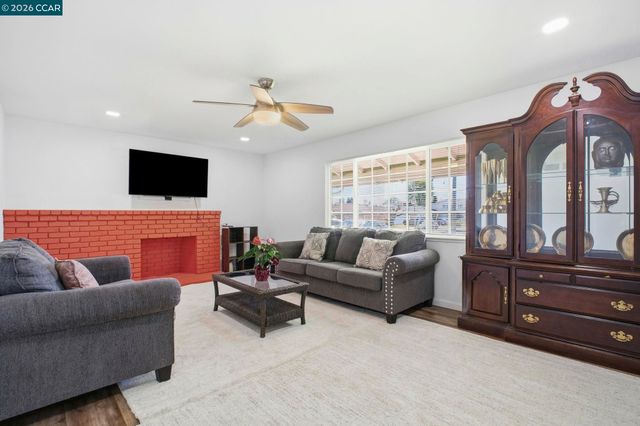 26147 Danforth Ln, Hayward, CA 94545