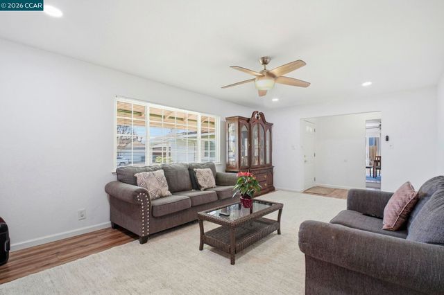 26147 Danforth Ln, Hayward, CA 94545