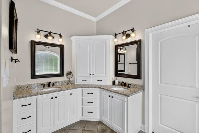 415 Lions Paw Court, Inman, SC 29349