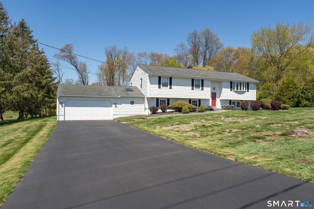 16 Palanga Road, North Branford, CT 06472