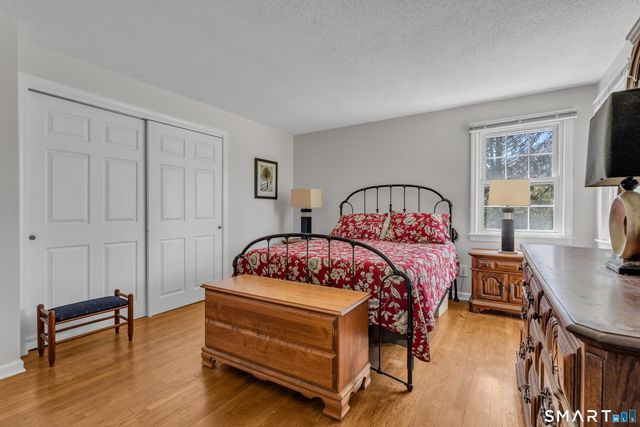 16 Palanga Road, North Branford, CT 06472