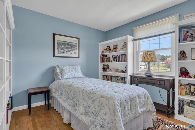 16 Palanga Road, North Branford, CT 06472