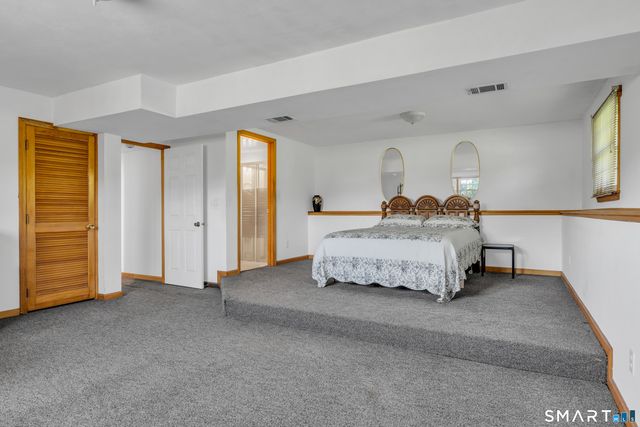 16 Palanga Road, North Branford, CT 06472