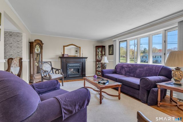 16 Palanga Road, North Branford, CT 06472