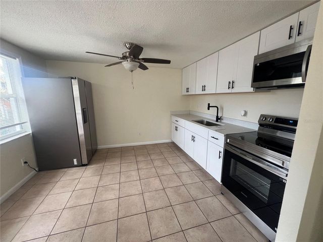 275 PINEAPPLE STREET B, Englewood, FL 34223