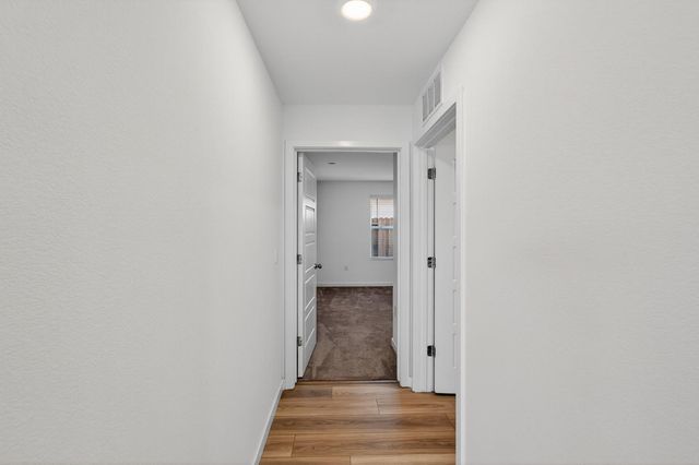 7478 Chadbourne Way, Sacramento, CA 95829