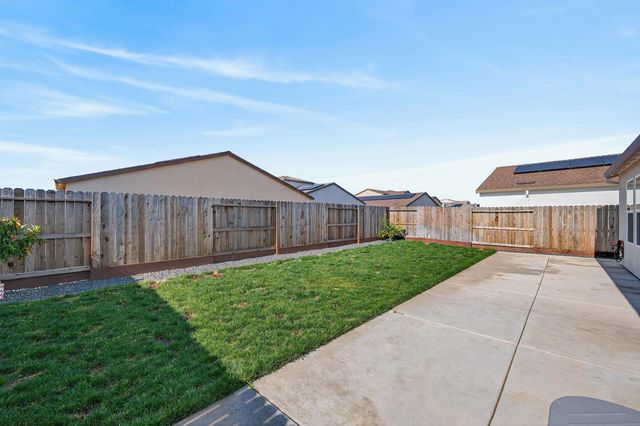7478 Chadbourne Way, Sacramento, CA 95829