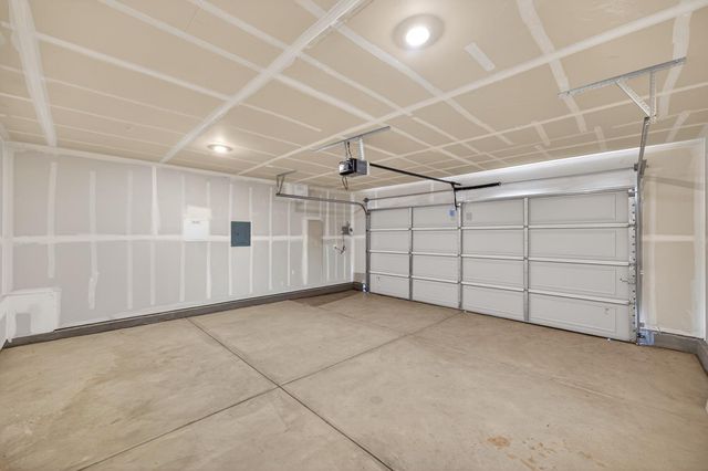 7478 Chadbourne Way, Sacramento, CA 95829