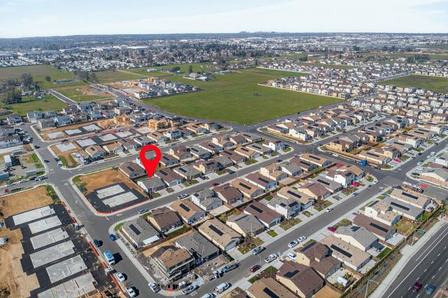 7478 Chadbourne Way, Sacramento, CA 95829