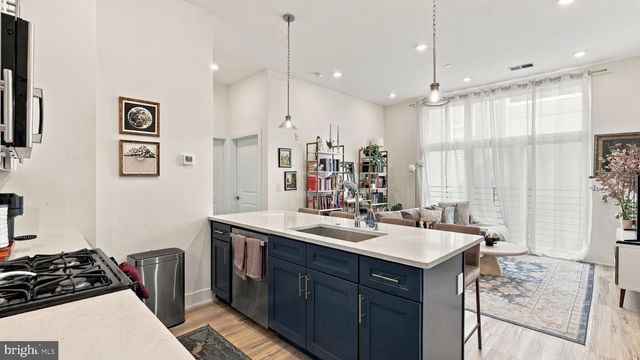 1129 GERMANTOWN AVE #2A