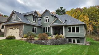 4616 Oakwood Hills Parkway, Eau Claire, WI 54701