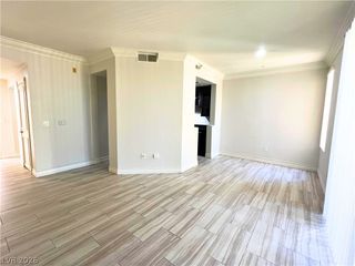 210 FLAMINGO Road 302, Las Vegas, NV 89169