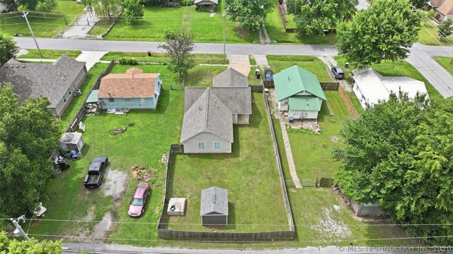 323 W Cypress Street, Coweta, OK 74429