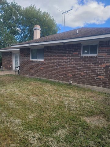 3302 Gladwyne Lane, La Porte, TX 77571