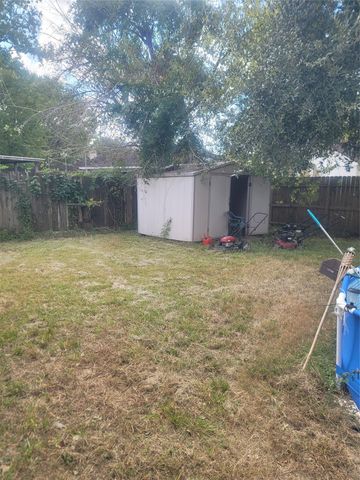 3302 Gladwyne Lane, La Porte, TX 77571