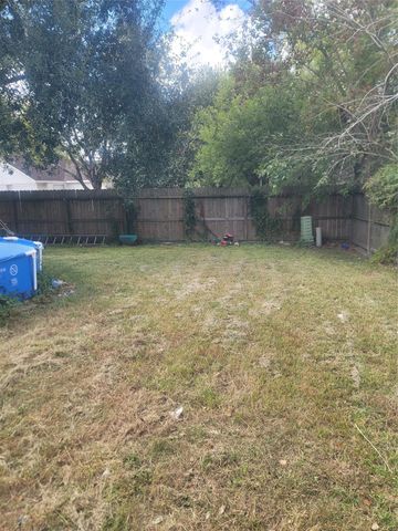 3302 Gladwyne Lane, La Porte, TX 77571