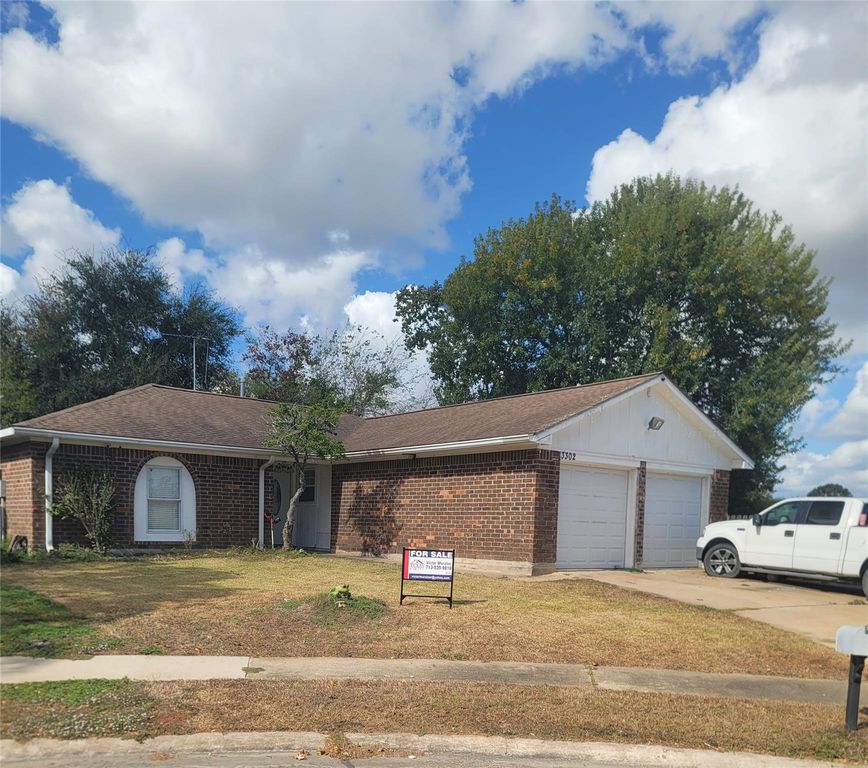 3302 Gladwyne Lane, La Porte, TX 77571