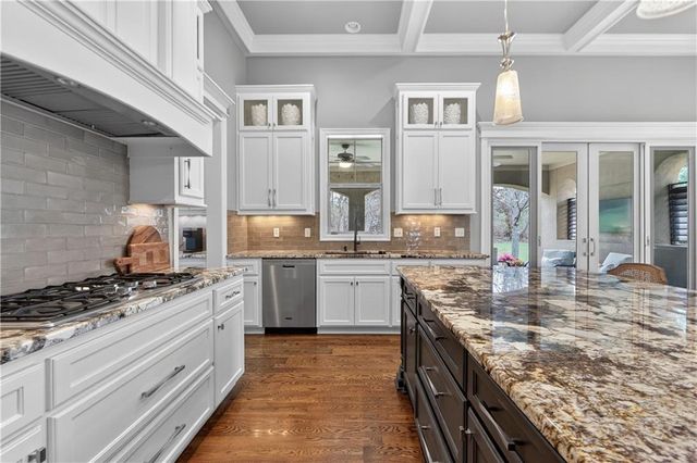 16421 BARTON Street, Overland Park, KS 66062