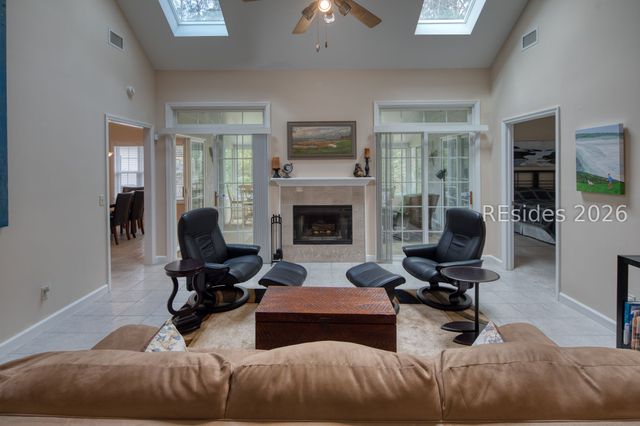 37 Sorrelwood Ln, Bluffton, SC 29910