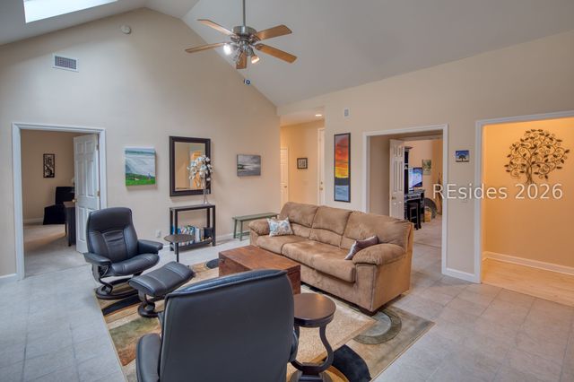 37 Sorrelwood Ln, Bluffton, SC 29910