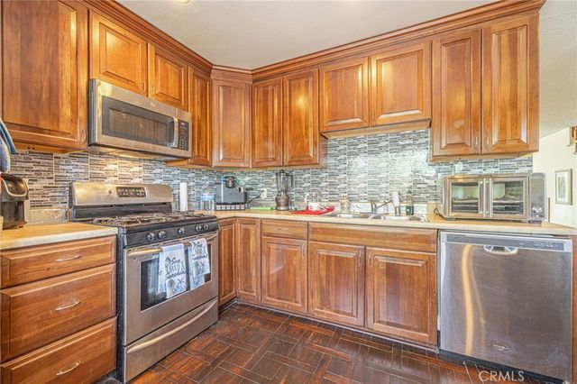 21901 Lassen Street 155, Chatsworth, CA 91311