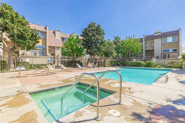 21901 Lassen Street 155, Chatsworth, CA 91311