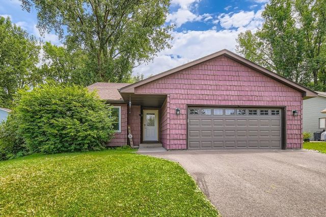 7236 Clear Ridge, Centerville, MN 55038