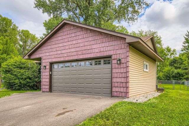 7236 Clear Ridge, Centerville, MN 55038