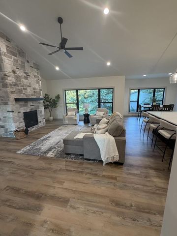 4195 HALF CROWN, De Pere, WI 54115