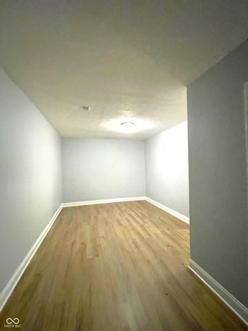5237 Chisolm Trail, Indianapolis, IN 46237