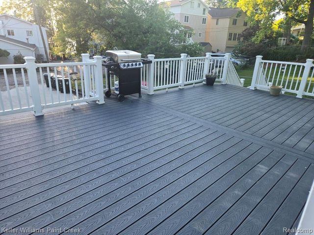 1125 S Long Lake Boulevard, Lake Orion, MI 48362