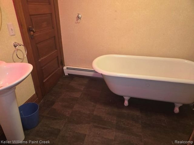 1125 S Long Lake Boulevard, Lake Orion, MI 48362